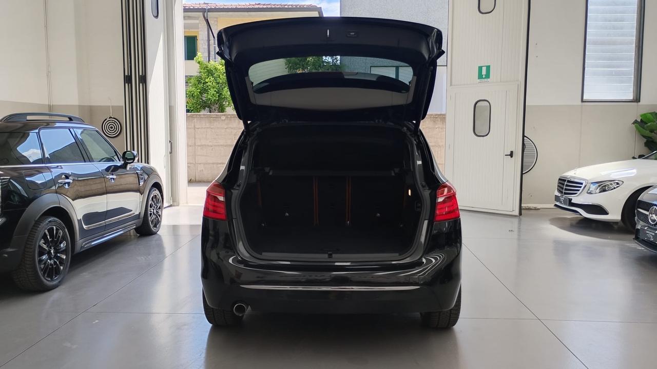 Bmw 2er Active Tourer 218d Luxury