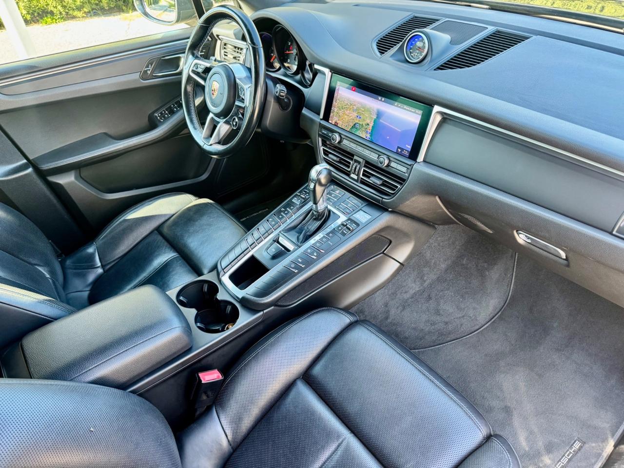 Porsche Macan 2.0 245cv Full Full (PERMUTO)