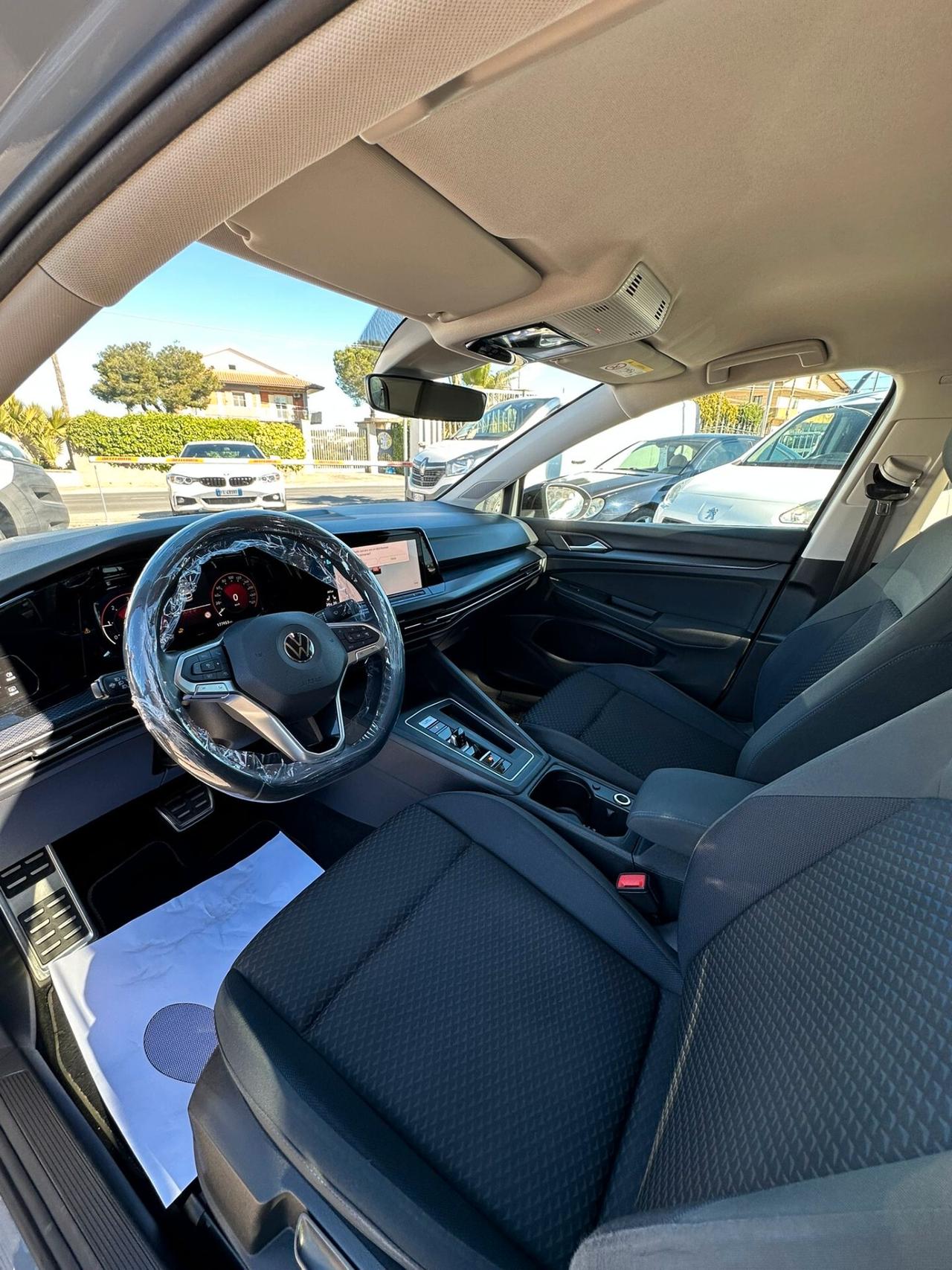 Volkswagen Golf VIII 2.0 TDI DSG UNITED