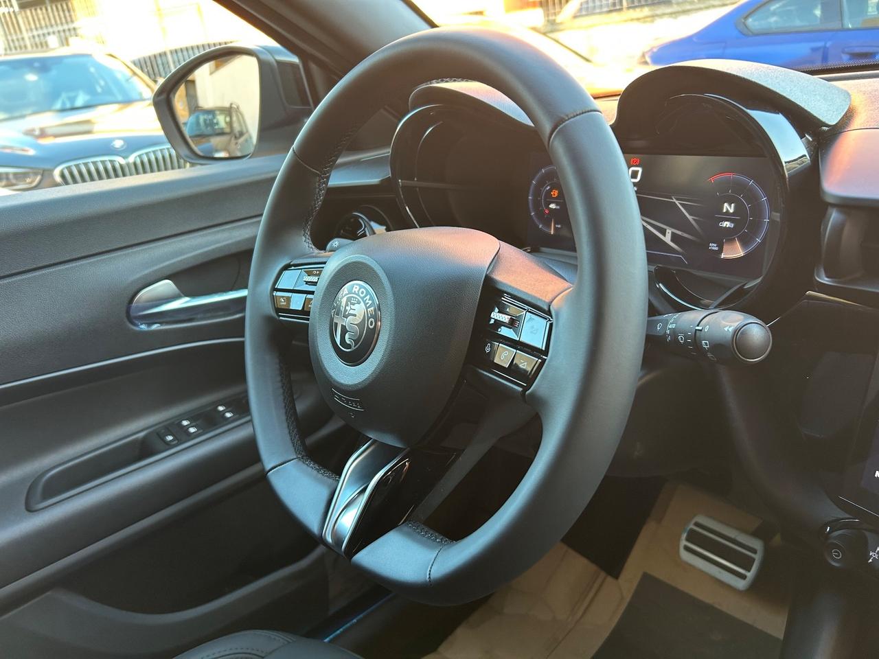 Alfa Romeo Junior 1.2 145 CV Hybrid eDCT6 Ti