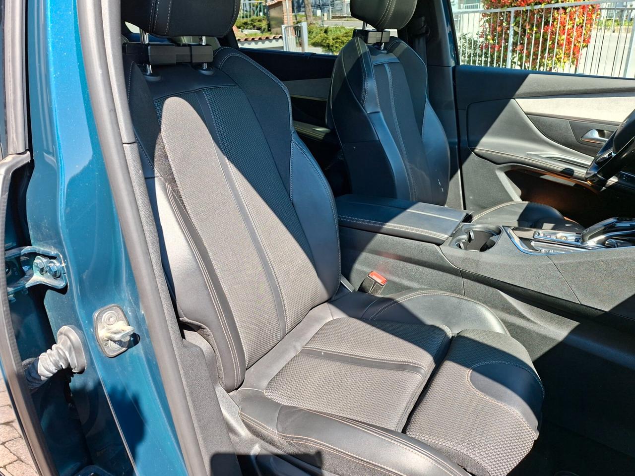 Peugeot 5008 PureTech Turbo 130 S&S EAT8 GT