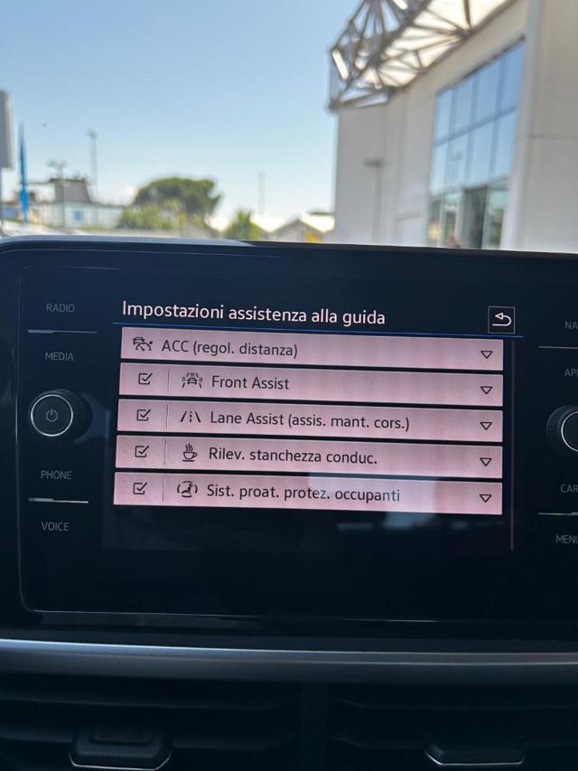 VOLKSWAGEN T-Roc 1.0 TSI Life NEO PATENTATO