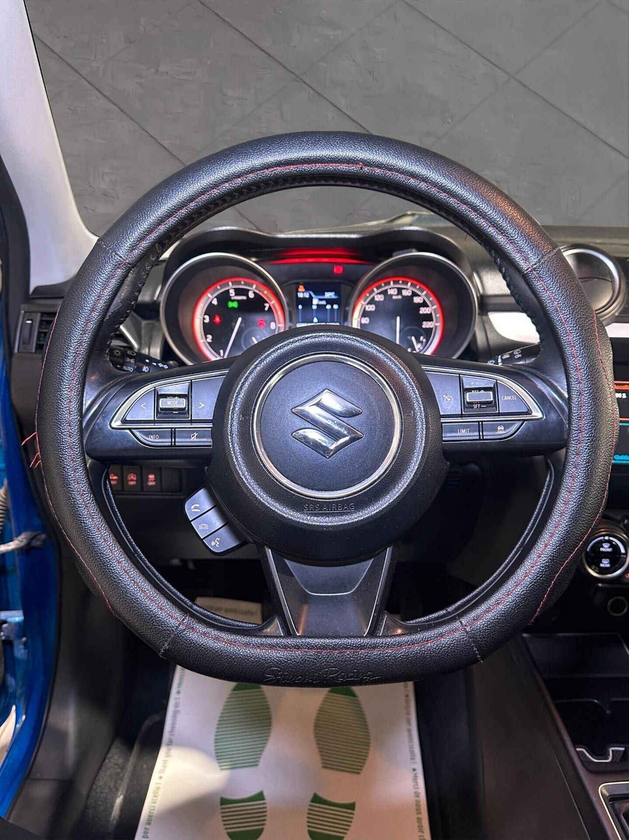 Suzuki Swift 1.2 Hybrid 4WD AllGrip Top (CON GANCIO TRAINO)