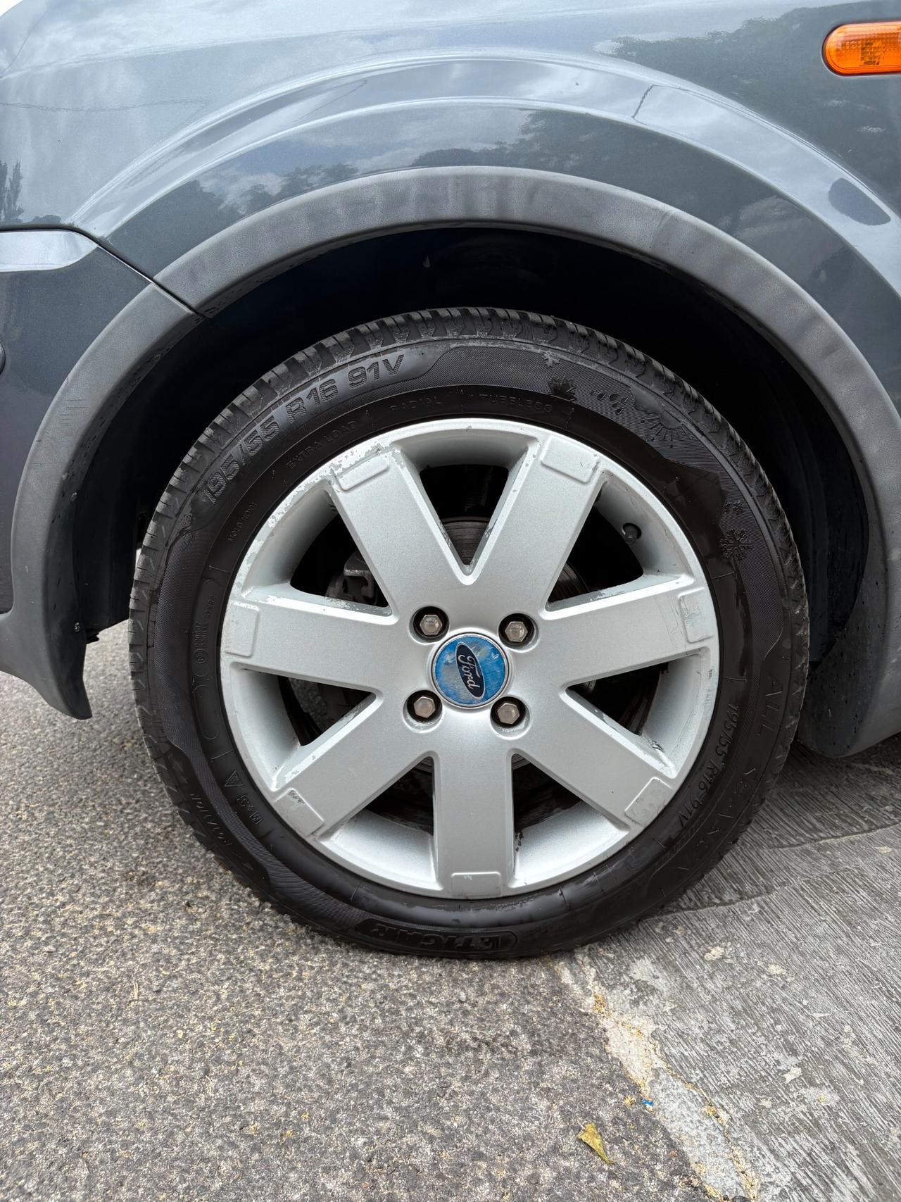 Ford Fusion 1.6 TDCi 5p. Collection