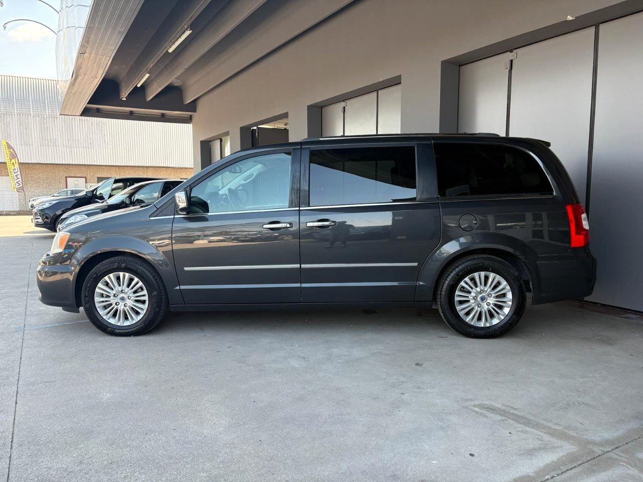 Lancia Voyager 2.8L Platinum 163cv auto