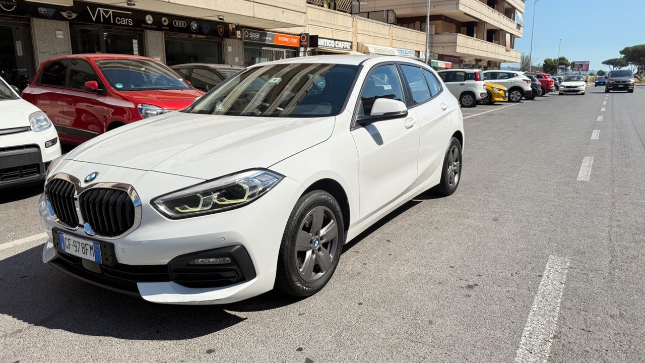 Bmw 118 118d 5p. Business Advantage LED NAVI CERCHI 18 PDC CLIMA AUTOMATICO