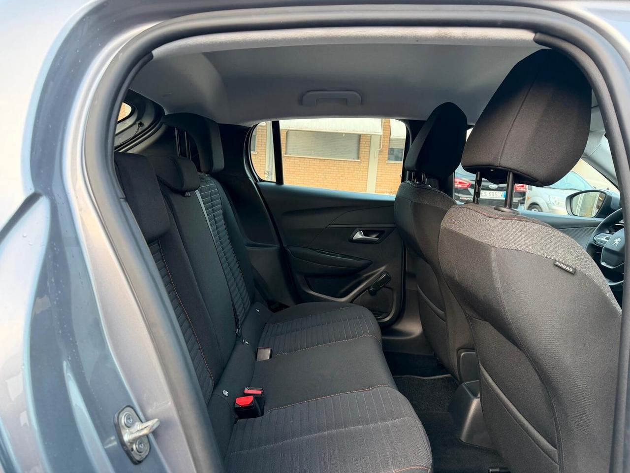 Peugeot 208 5 porte Active SOLO 5000 KM