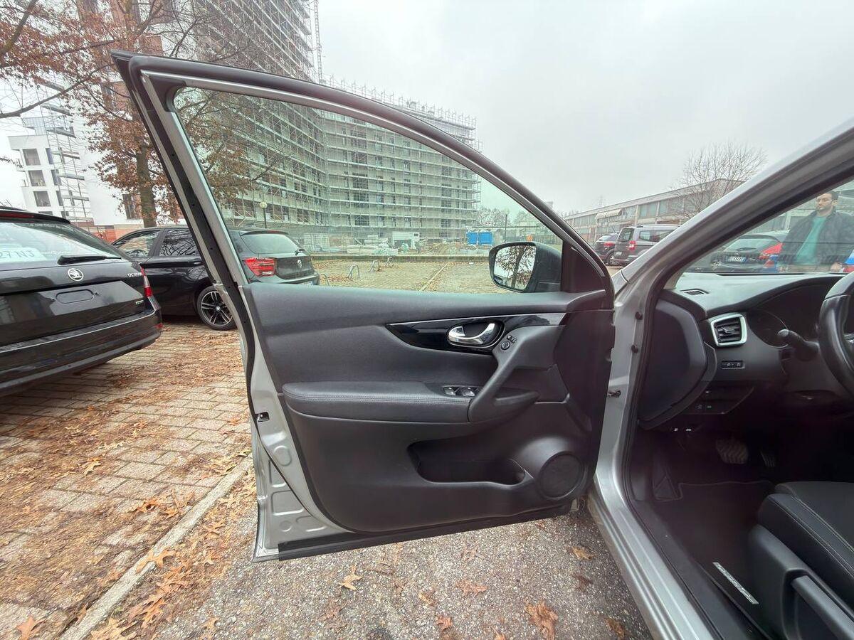 Nissan Qashqai 1.5 dci N-Connecta 115cv dct