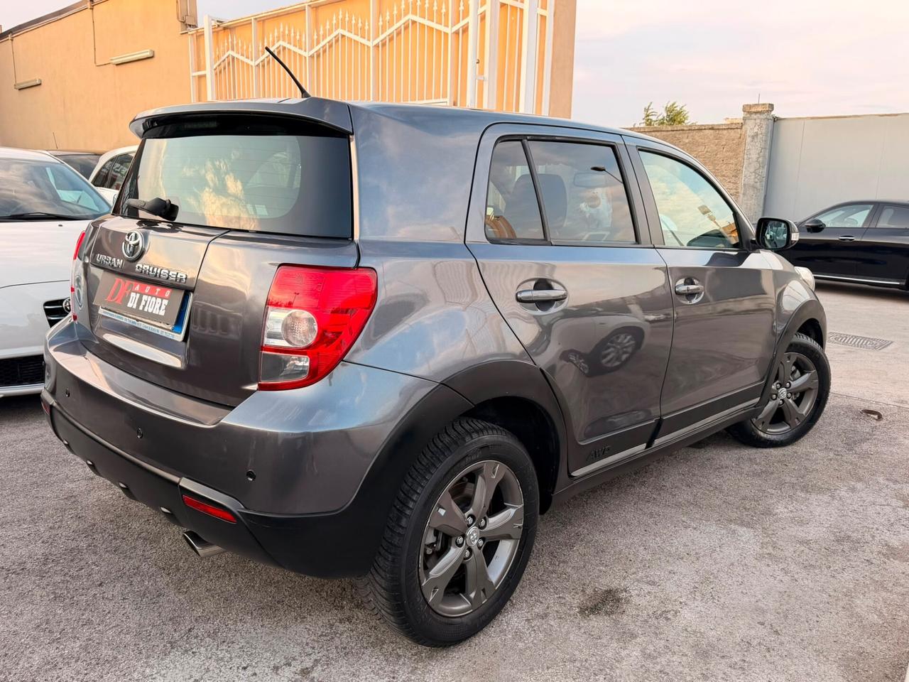 Toyota Urban Cruiser 1.4 D-4D 90CV 4X4 Luxury sensori parcheggio