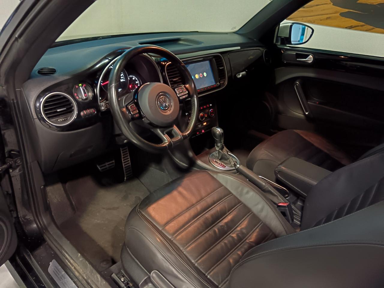 Volkswagen Maggiolino 2.0 TSI DSG Sport