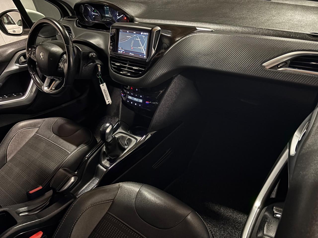 Peugeot 2008 1.2 B / GPL 2029 OK NEOPATENTATI Allure