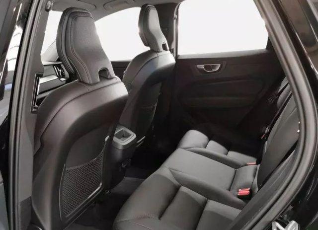 VOLVO XC60 B4 (d) AWD aut. Plus Dark N1 Tetto Apribile