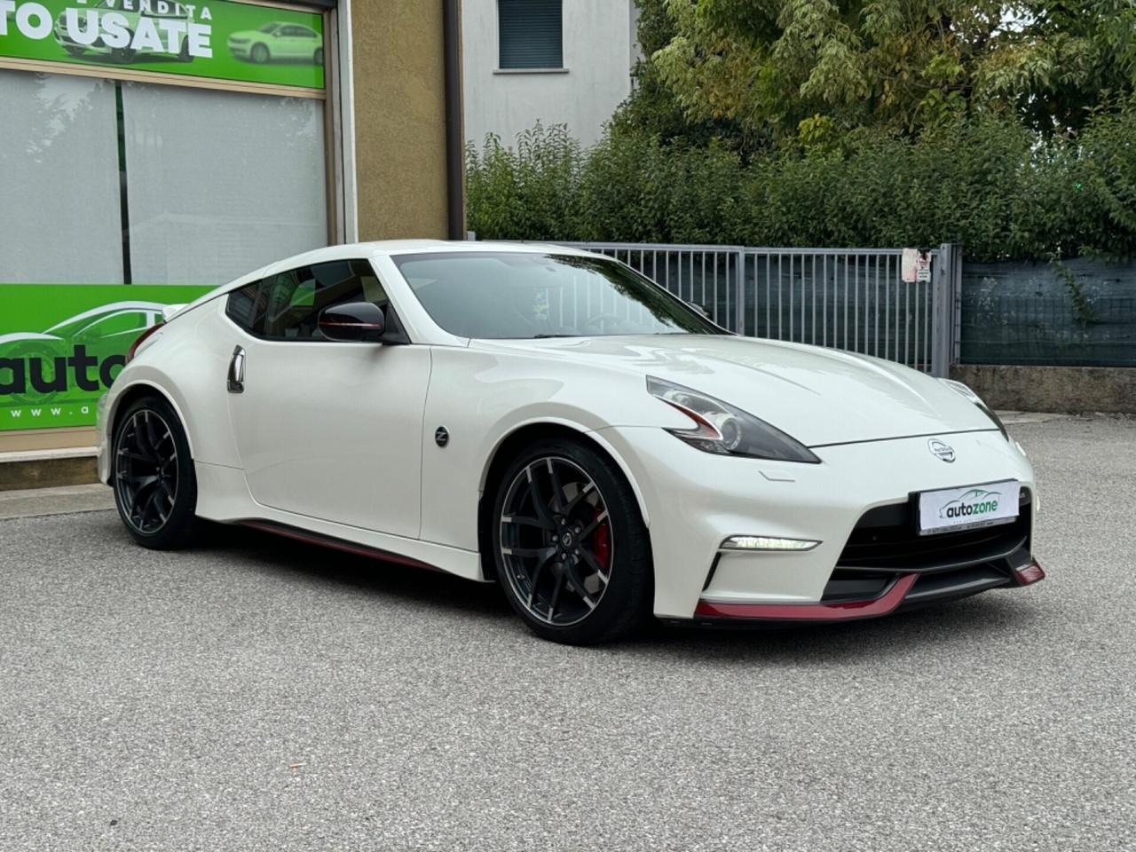 Nissan 370Z Coupé 3.7 V6 Nismo