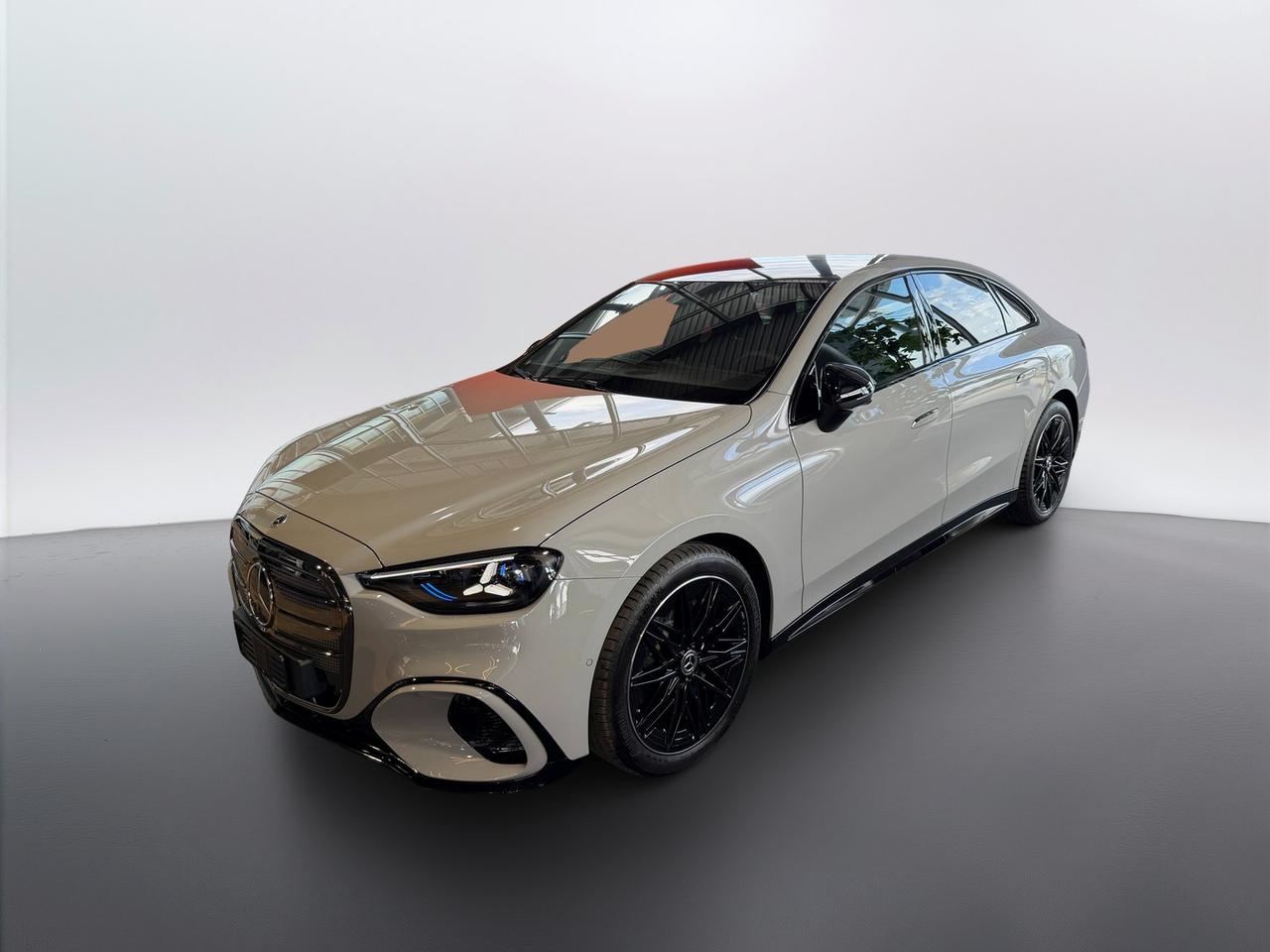 Mercedes-Benz C 400 4MATIC con tecnologia EQ