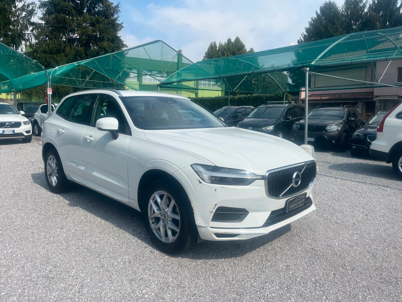 Volvo XC 60 B4 (d) AWD Geartronic Momentum motore rotto
