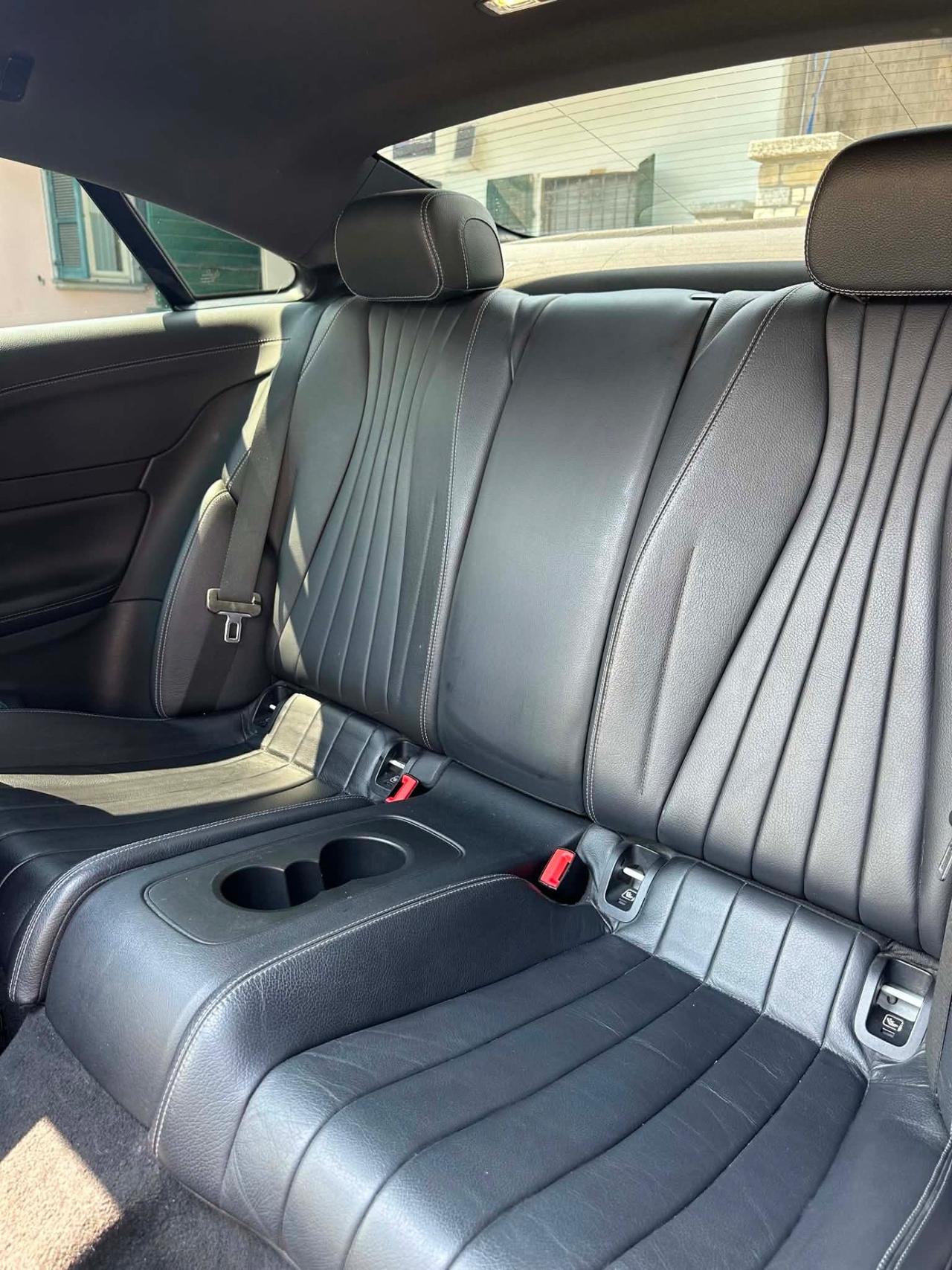 Mercedes-benz E220d 4MATIC PREMIUM PLUS FULLOPT KMCERT