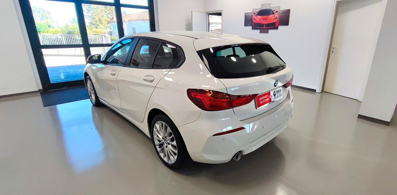 Bmw 116 116d 5p. Business Advantage