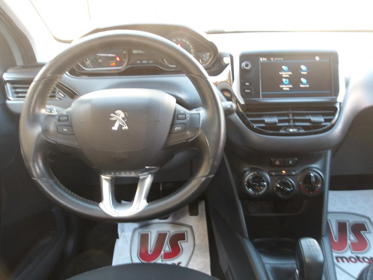 PEUGEOT 208 1.2 BENZ-KM 80.000-2017