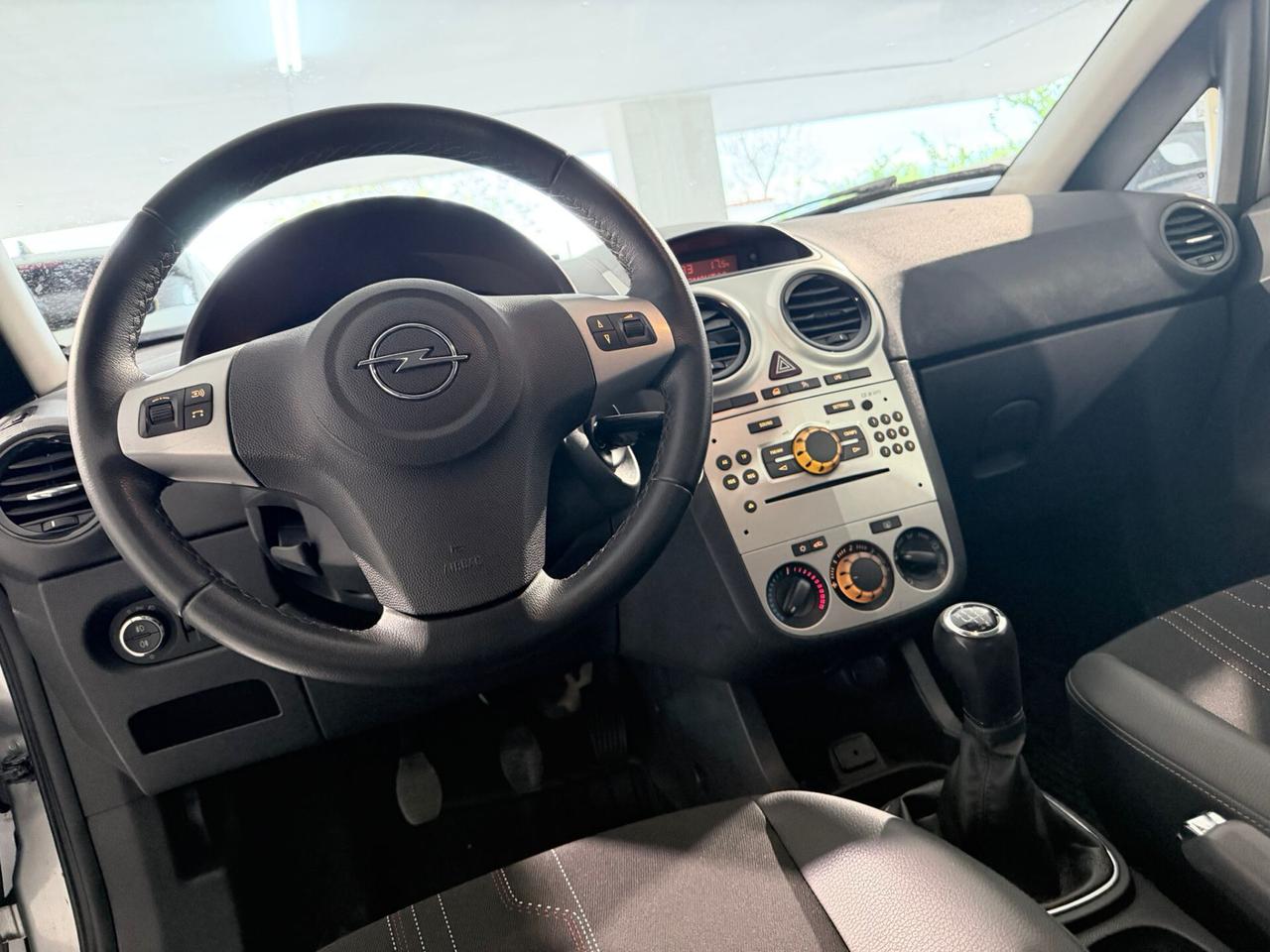 OPEL CORSA 2012 GPL CASA MADRE X NEOPATENTATI