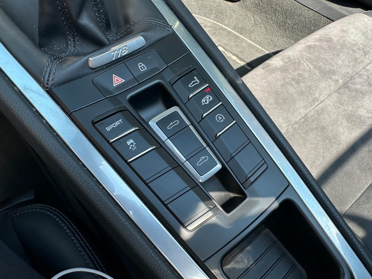 Porsche 718 Spyder Boxster 2.0 Turbo 300 CV Manuale