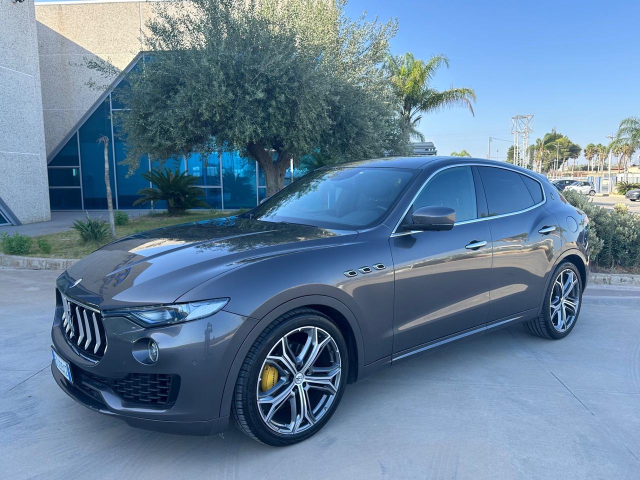 Maserati Levante V6 275cv Super Offerta T-stock prezzo imperdibile