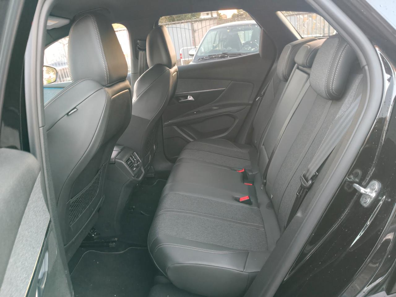 Peugeot 3008 GT Line 68 Milà km unipro