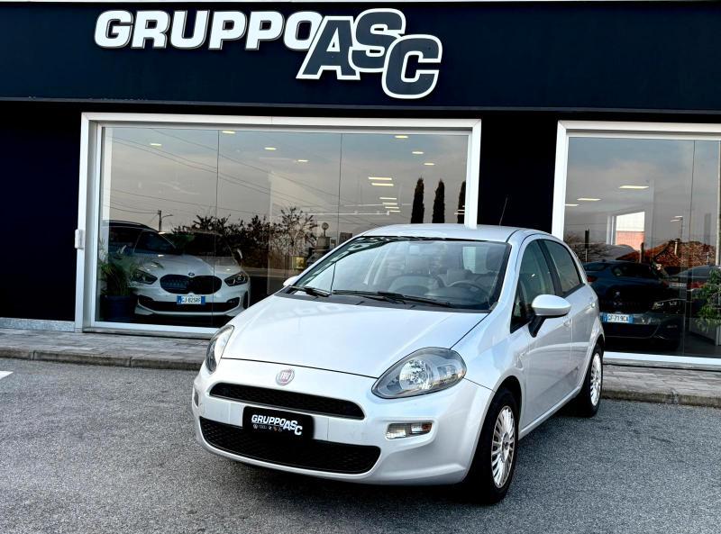 Fiat Punto 5 Porte 1.2 BENZ 69 CV Lounge ADATTA NEOPATENTATI