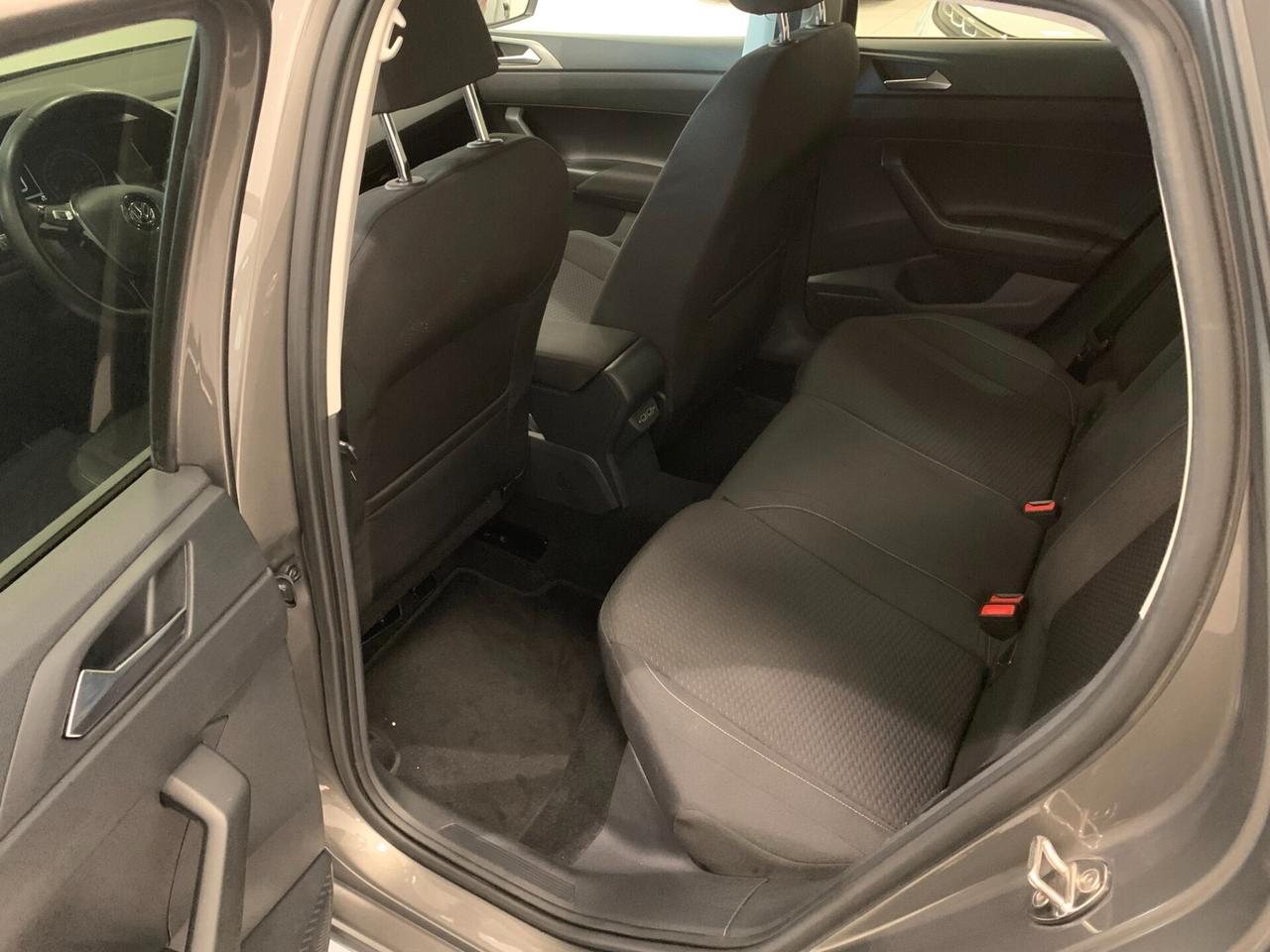 VOLKSWAGEN POLO 1.0 B/MET. - OK NEOPATENTATI