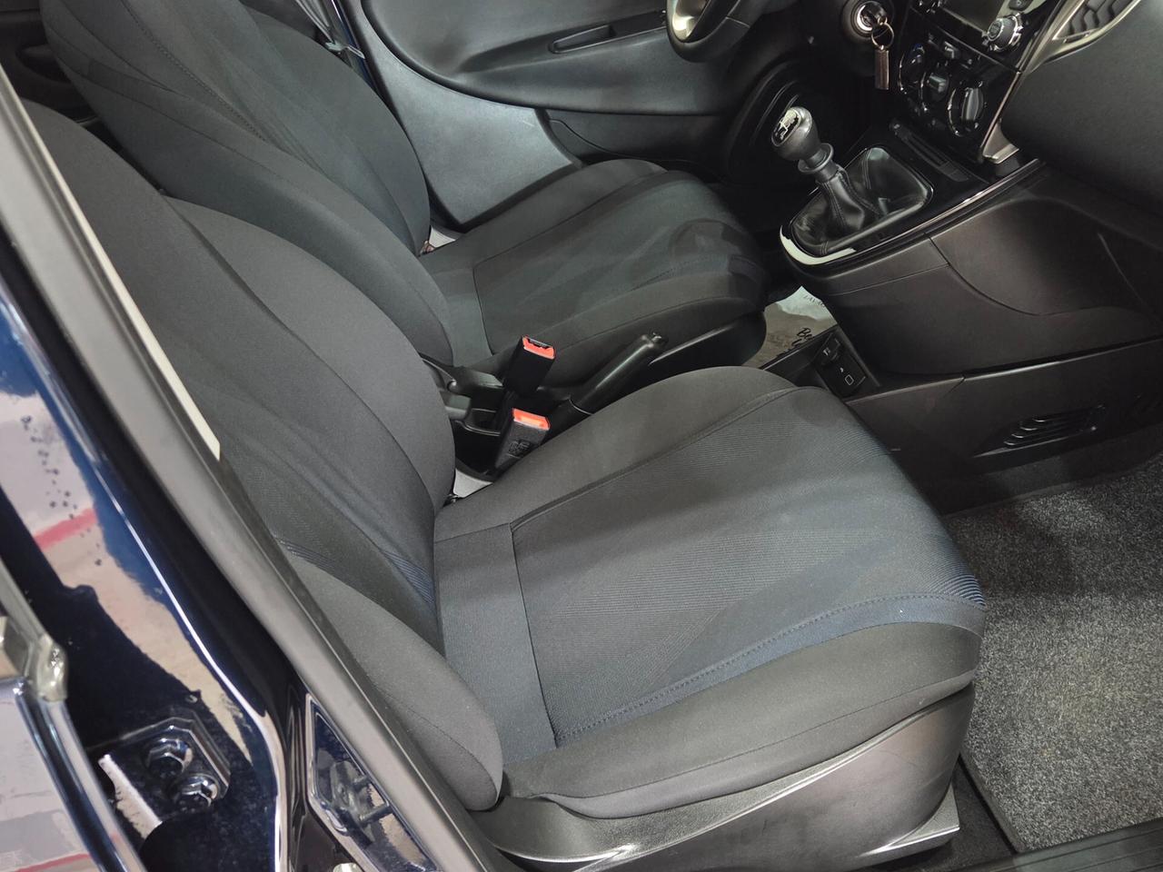 Lancia Ypsilon 1.2 69 CV 5 porte GPL Ecochic Gold