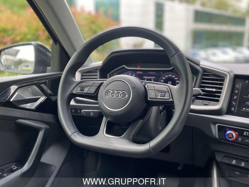 Audi A1 SPB 30 TFSI S tronic Identity Black