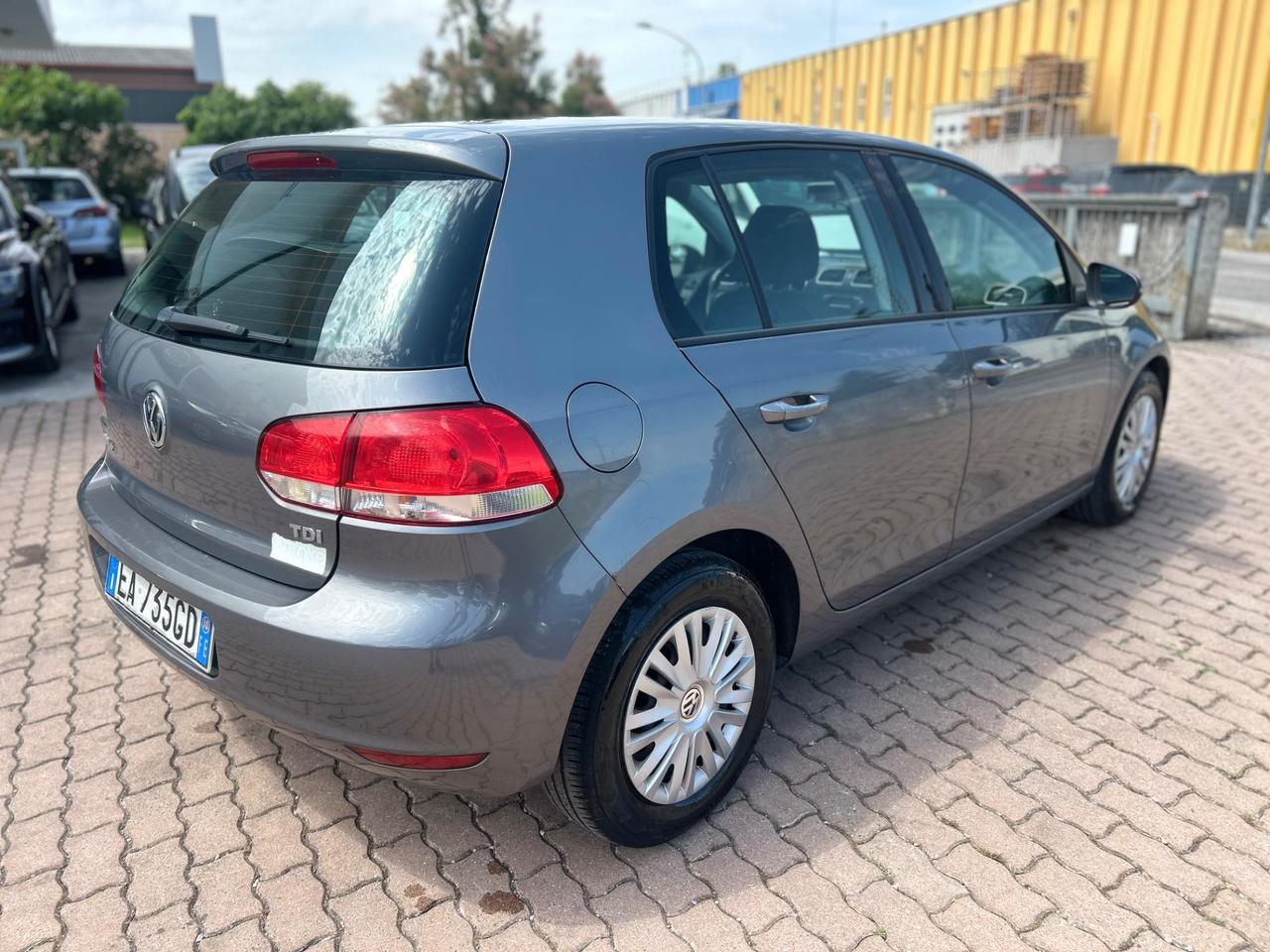 Volkswagen Golf 1.6 TDI DPF 5p. Highline