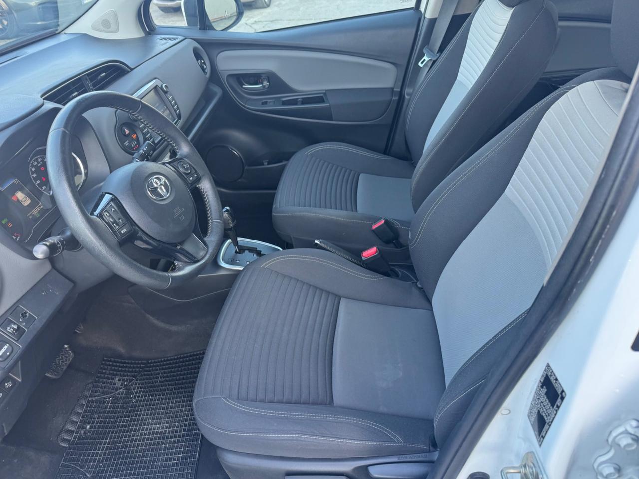 Toyota Yaris 1.5 Hybrid 5 porte Active