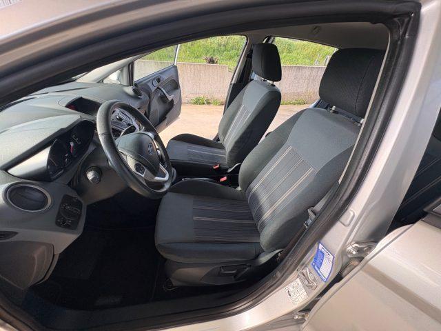 FORD Fiesta 1.2 82CV 5 porte OK NEOPATENTATI EURO 5 BENZINA
