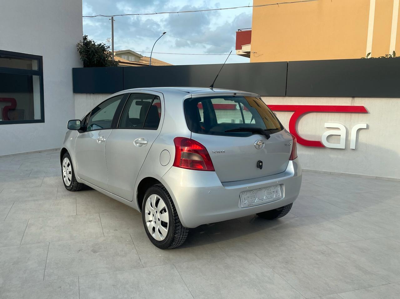 Toyota Yaris 1.3 5 porte