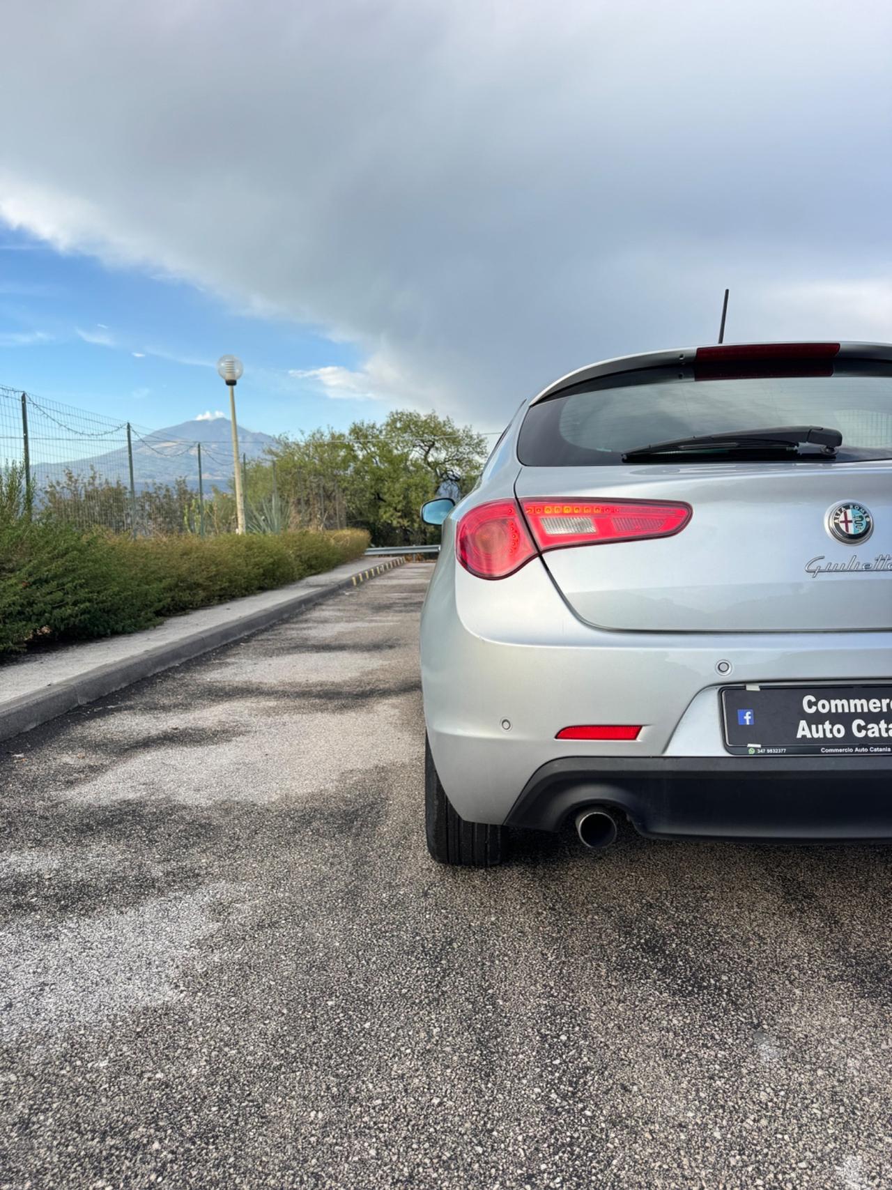 Alfa Romeo Giulietta 1.6 multijet INTERNI IN PELLE