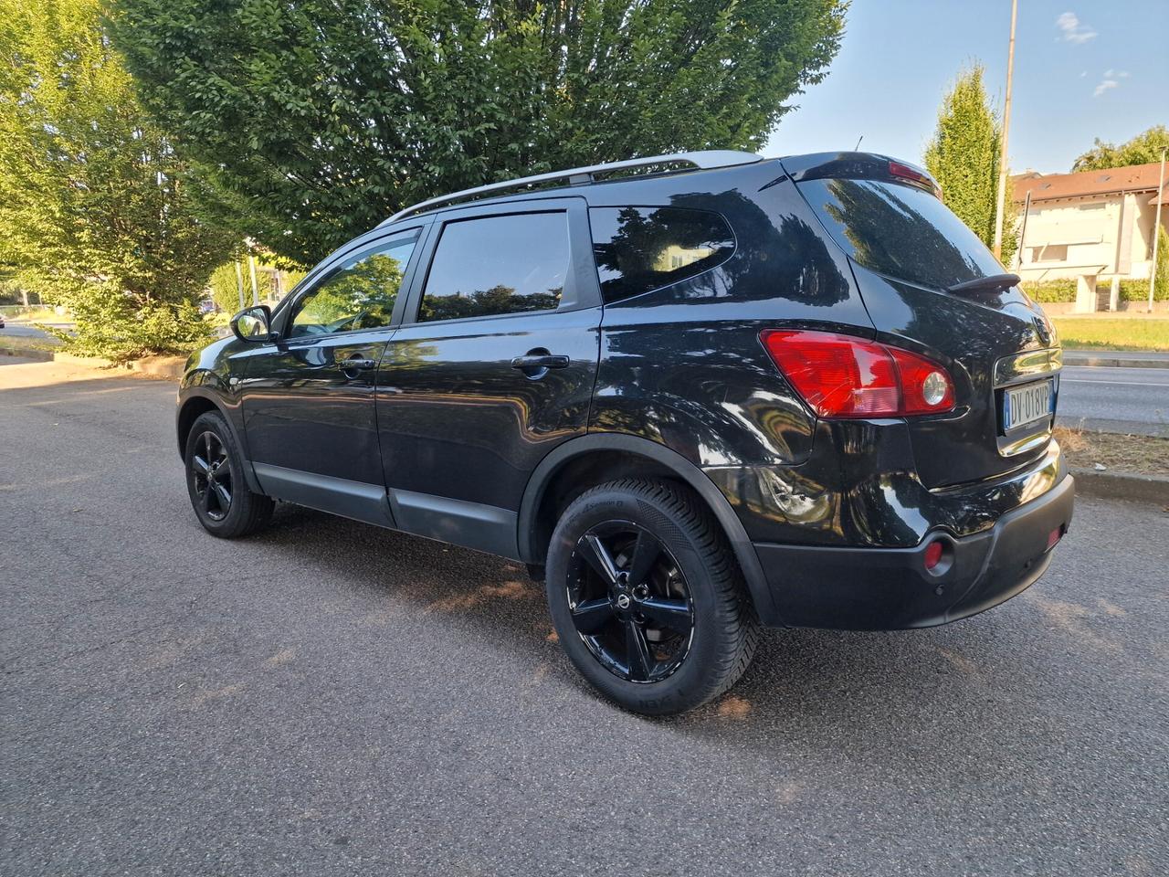 Nissan Qashqai 2.0 dCi DPF 4WD Tekna