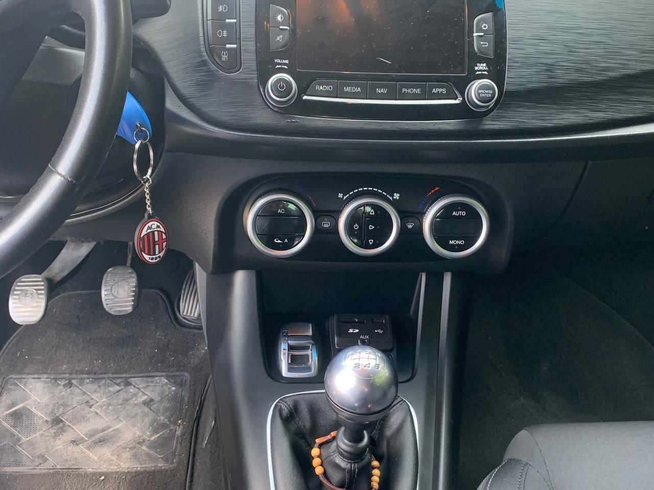 Alfa Romeo Giulietta 1.6 JTDM 16V Super #5822