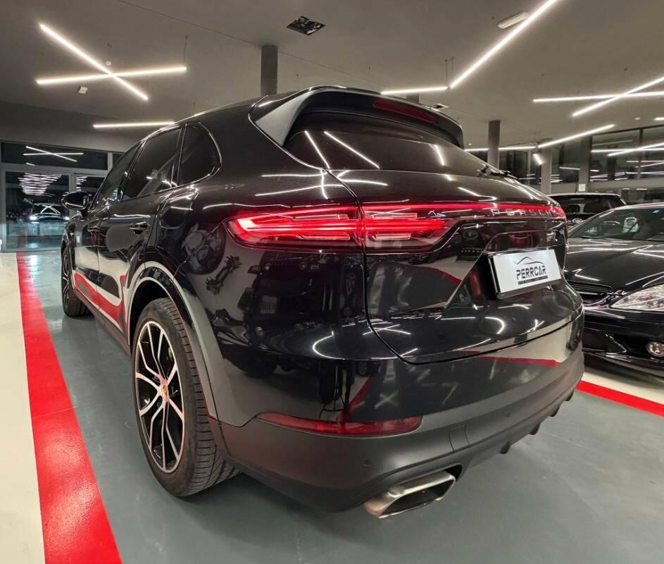 Porsche Cayenne 3.0 e-hybrid tiptronic
