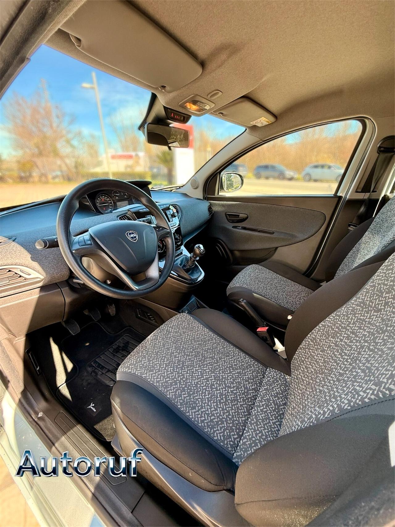 Lancia Ypsilon 1.0 FireFly 5 porte S&S Hybrid 2023