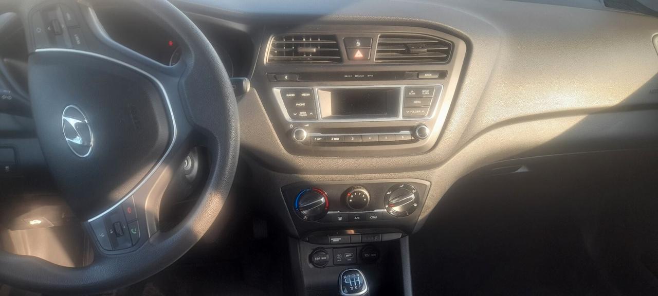 Hyundai i20 1.1 CRDi 12V 5 porte Comfort