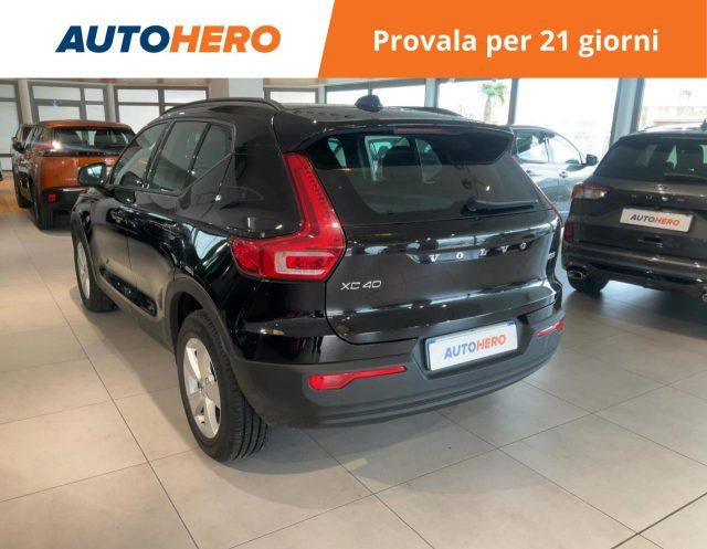 VOLVO XC40 D3 AWD Geartronic Momentum Core