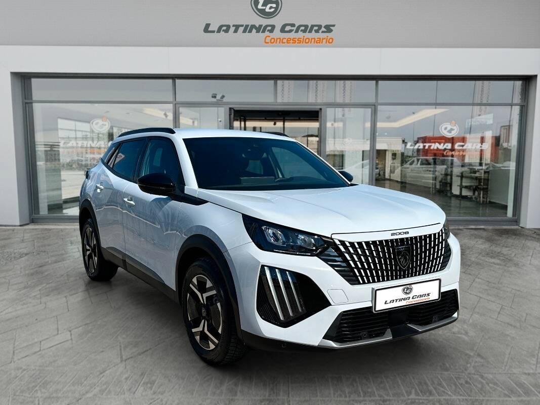 Peugeot 2008 1.2 puretech Allure 100cv con TELECAM E CARPLAY