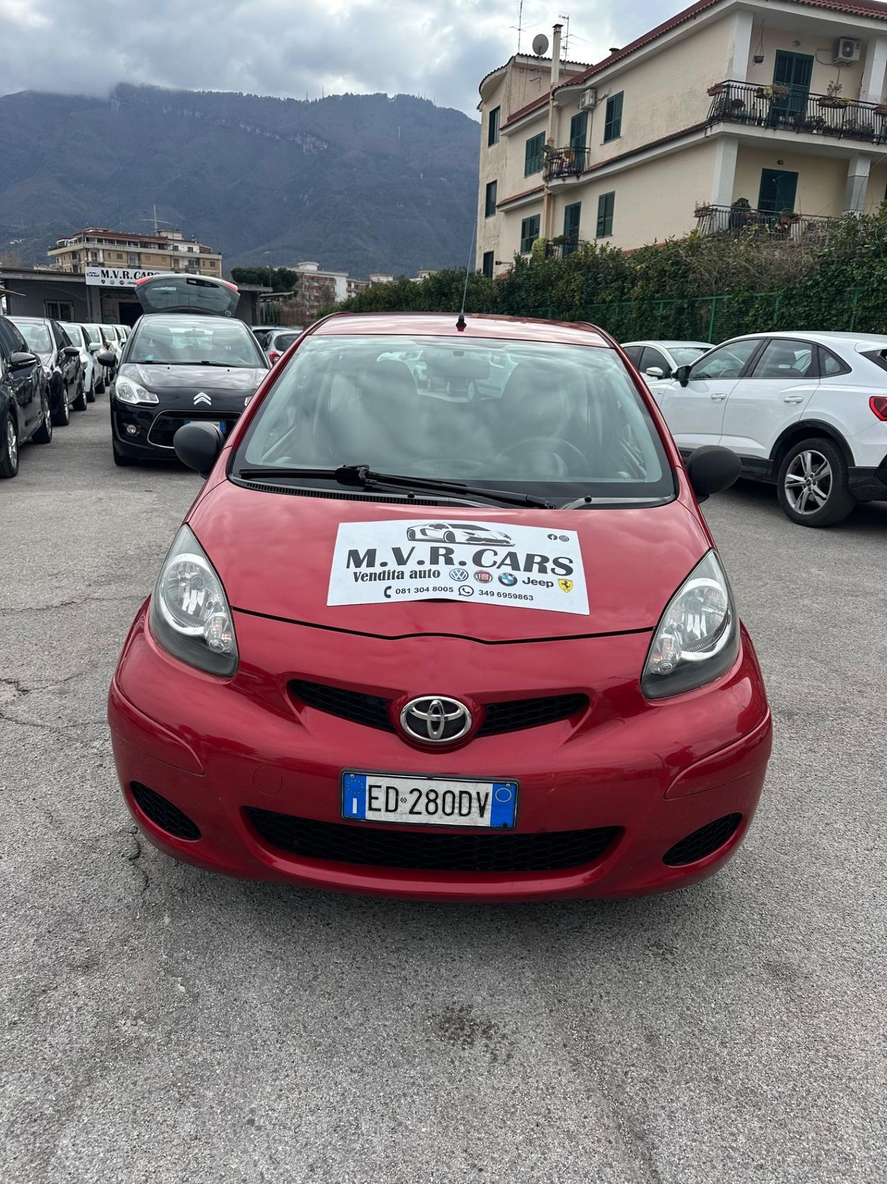 Toyota Aygo 1.0 12V VVT-i 3 porte Sol Red Edition