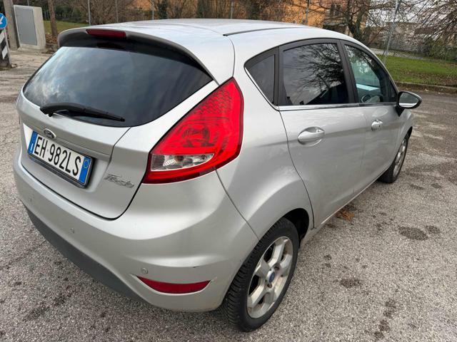 FORD Fiesta 1.4 5p BENZINA/GPL senza nessun lavoro da fare