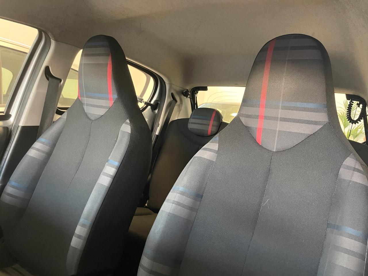 Peugeot 108 5P 1.0 68 CV Allure TOP! FULL OPT NEOPATENTATI TAGLIANDATA