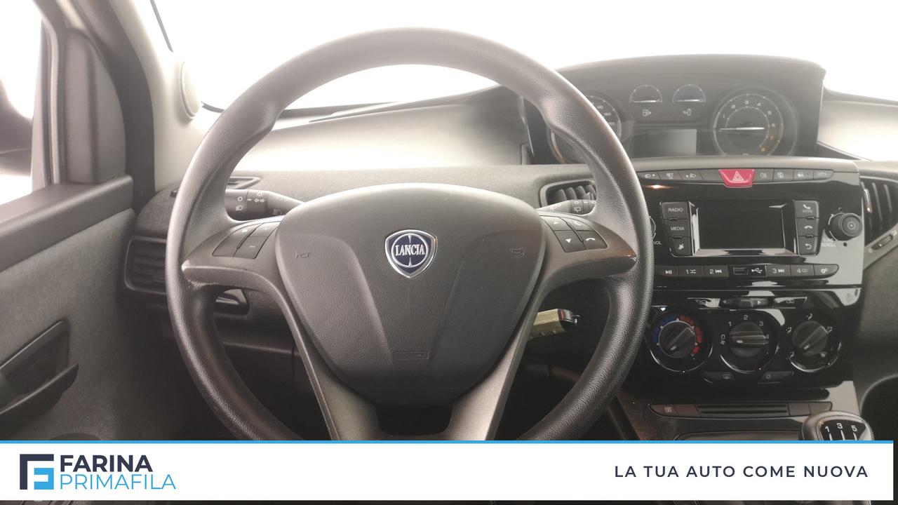 LANCIA Ypsilon III 2021 - Ypsilon 1.0 firefly hybrid Silver s&s 70cv 5p.ti
