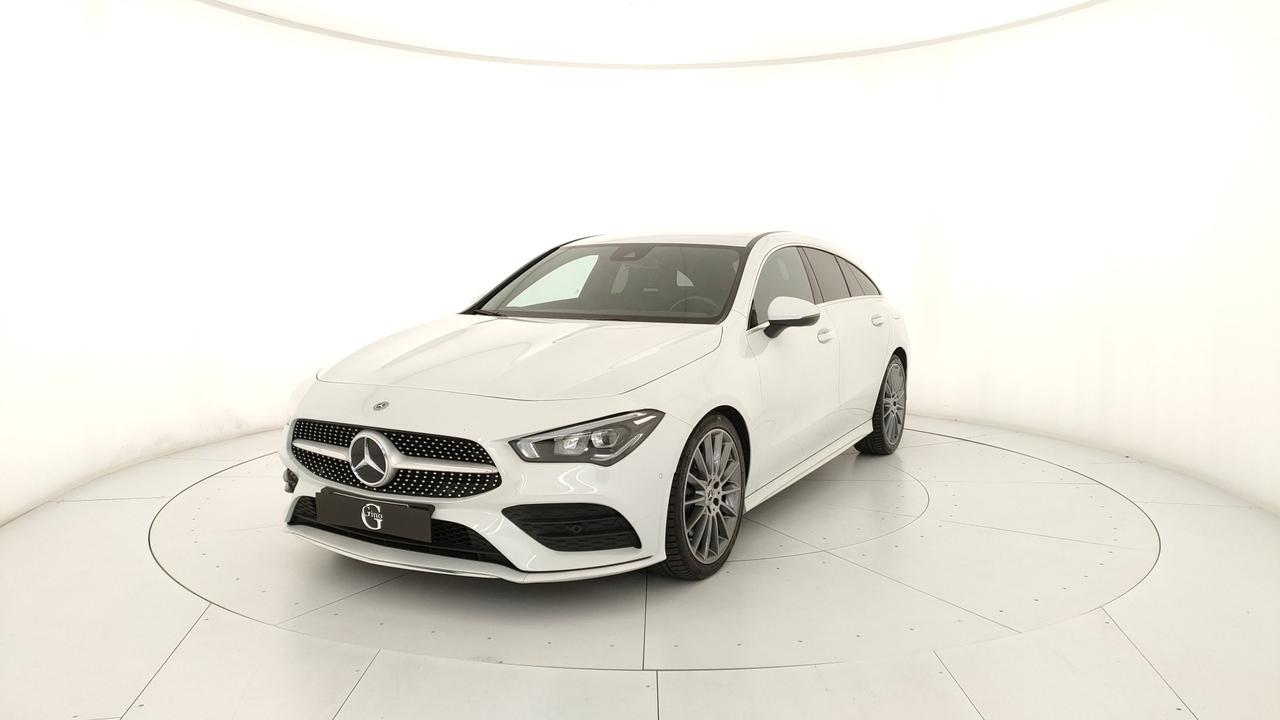 Mercedes-Benz CLA Shooting Brake 200 Premium auto