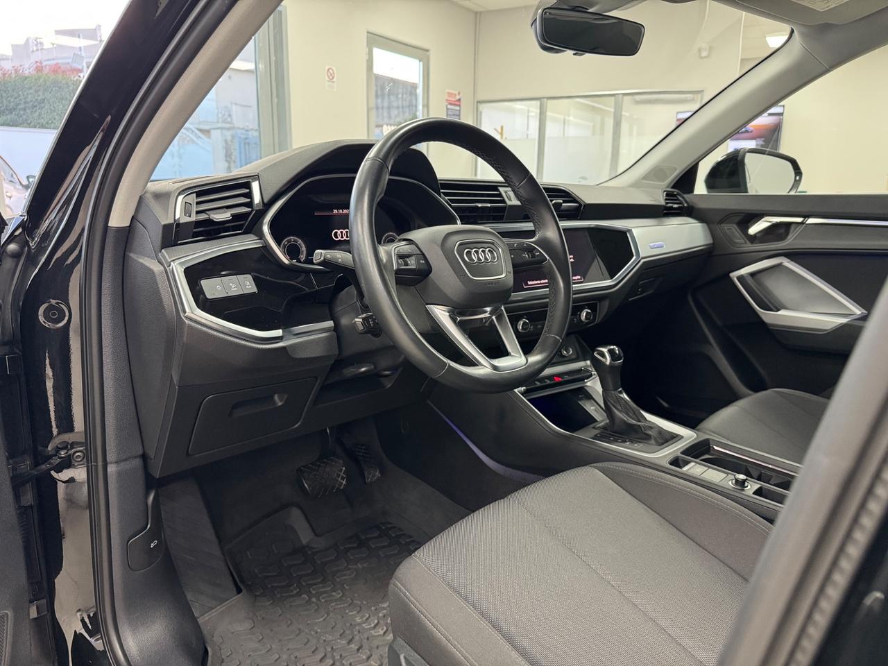 Audi Q3 35 TDI S tronic Business Advanced