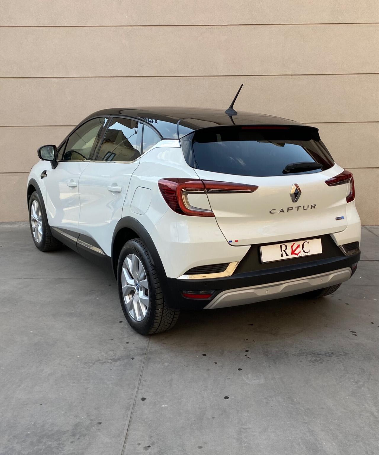 Renault Captur Ibrida