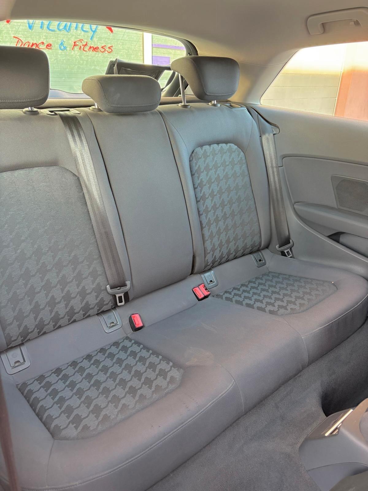 Audi A3 1.6 TDI 105 cv Neopatentati